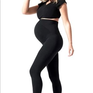 BLANQI black maternity support leggings!